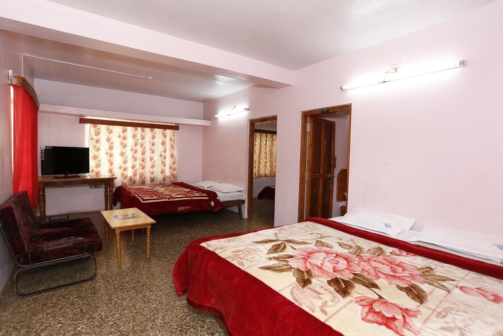 Hotel Sri Balaji Ooty Cameră foto