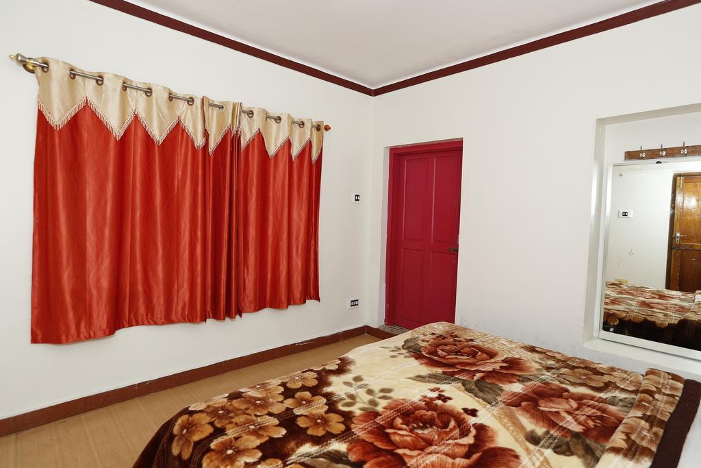 Hotel Sri Balaji Ooty Cameră foto